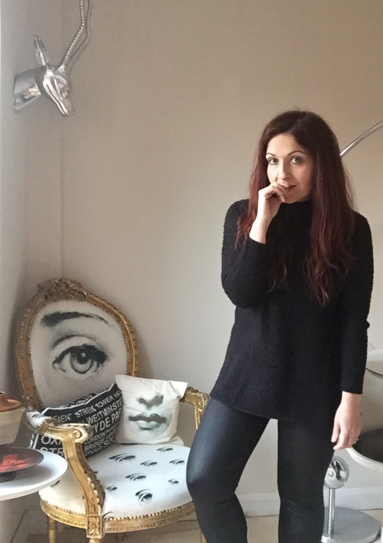 all black simple styling via always a blue sky girl blog