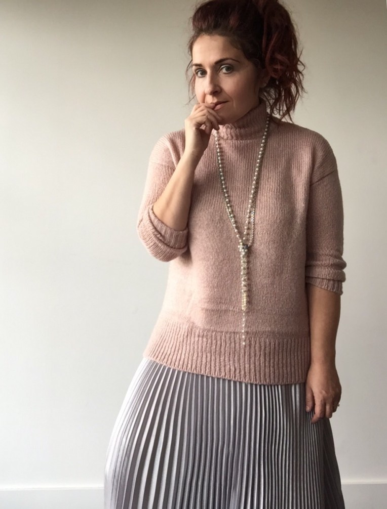 Pretty in pink New Look jumper - Blueskygirlie aka Always a Blue Sky Girl blog fashion blogger